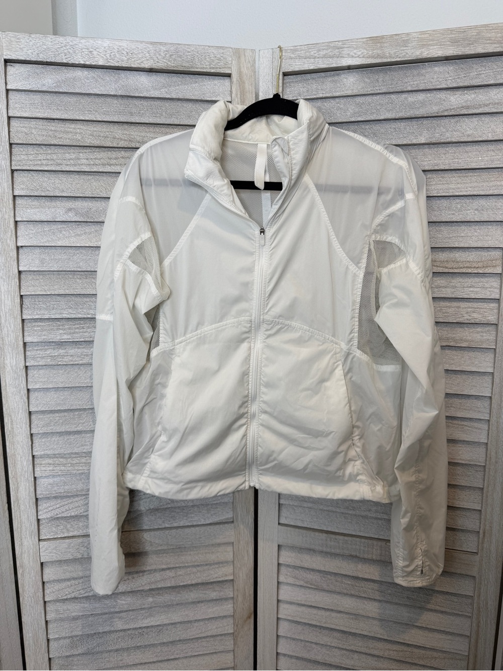 Lululemon Ventilated Packable Running Jacket White Women’s Size 6